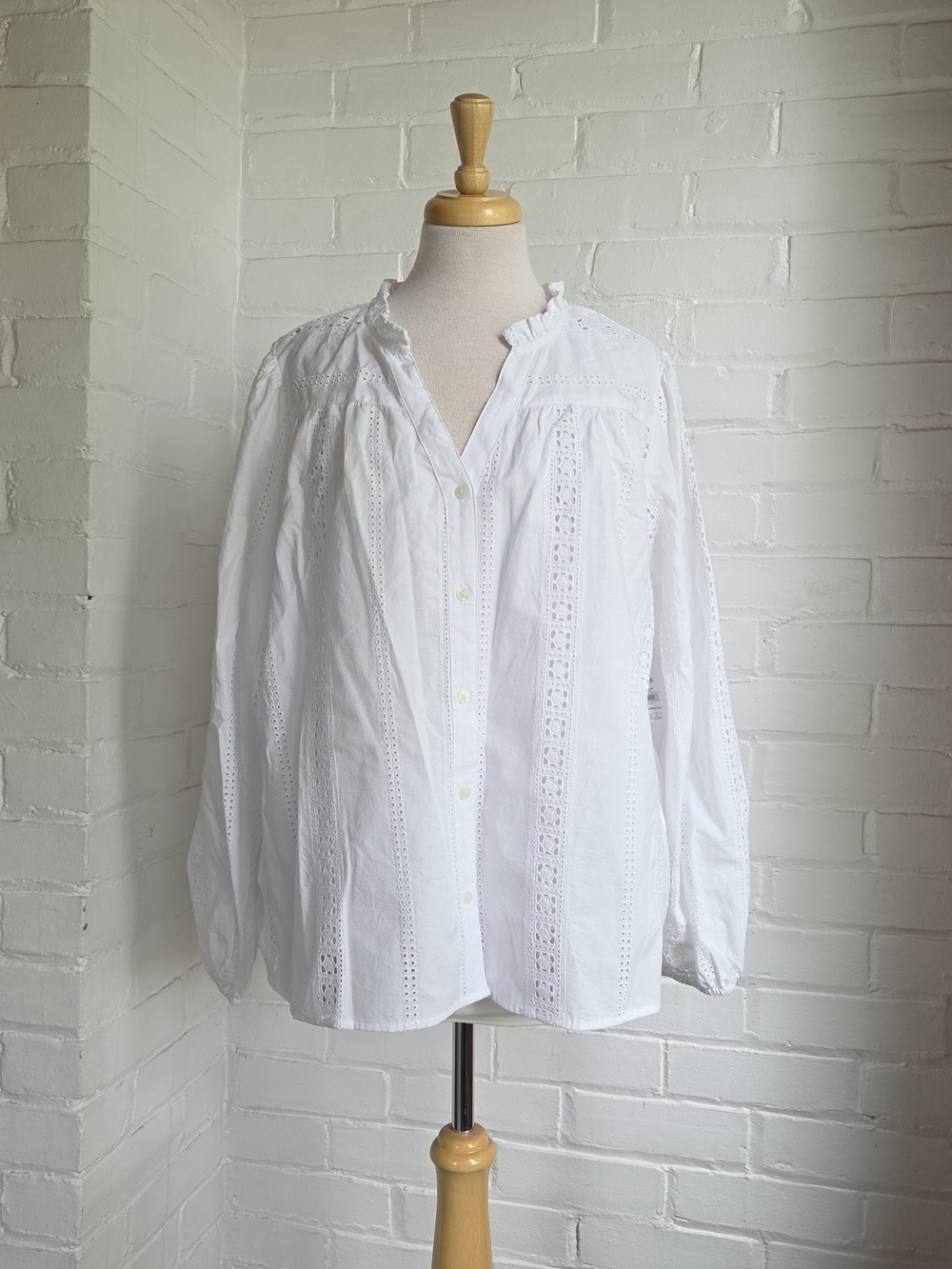 Time and Tru Womens White Eyelet Cotton Long Sleeve Blouse Romantic Coquette  XL